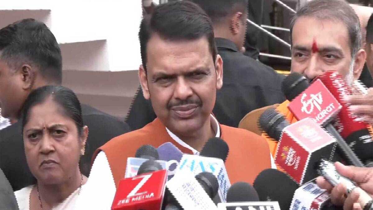 Fadnavis attacks Rahul Gandhi Students Voice event alleges exclusion of select students