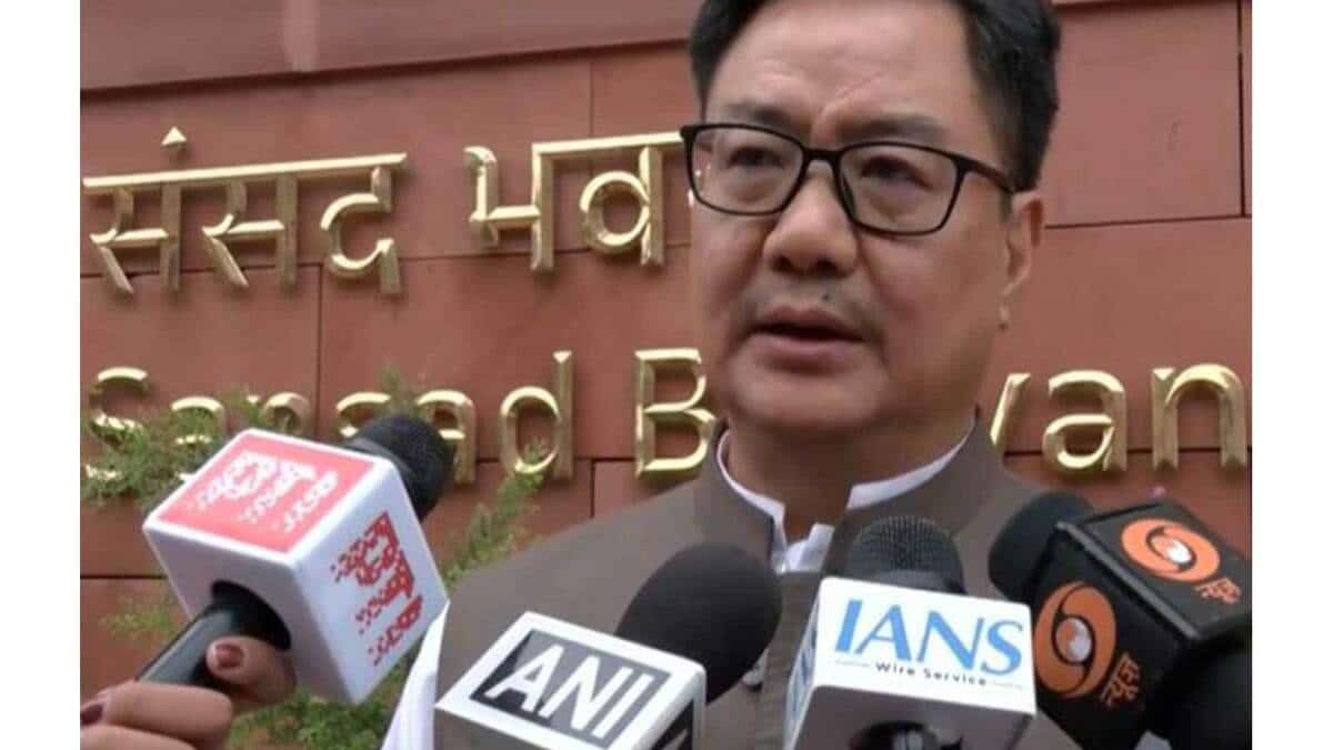 Kiren Rijiju launches a scathing attack on Rahul Gandhi, says he should face Amit Shah in Parliament.