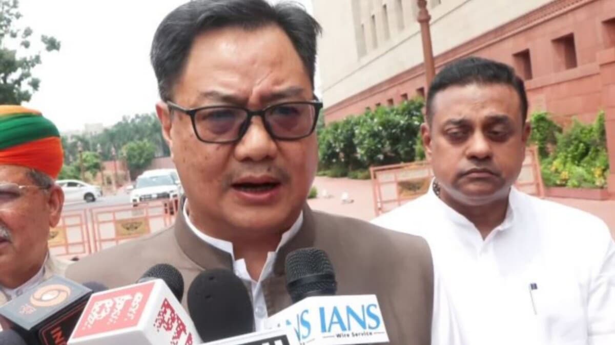 Kiren Rijiju says the government is ready to discuss the students agitation the opposition should maintain decorum in the House