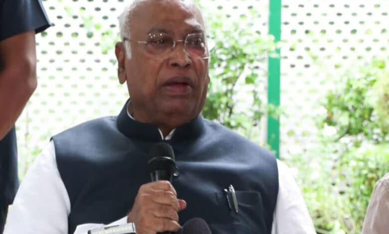 Mallikarjun Kharge demanded a statement from Amit Shah in the House and an apology to the students