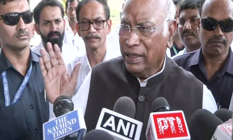 Mallikarjun Kharge targeted the Centre over the surge in sugar prices and raised questions regarding Atmanirbhar Bharat