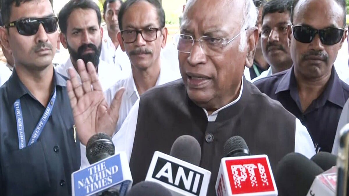 Mallikarjun Kharge targeted the Centre over the surge in sugar prices and raised questions regarding Atmanirbhar Bharat