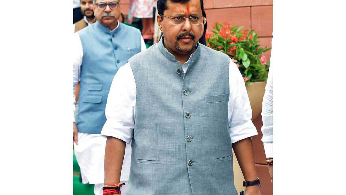 Nitin Nabin has arrived in Visakhapatnam he will attend the Andhra Core Committee meeting.
