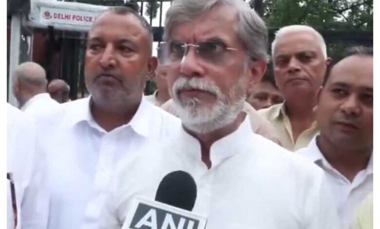 Pawan Khera attacks RSS BJP traitor remark in Vande Mataram row sparks uproar