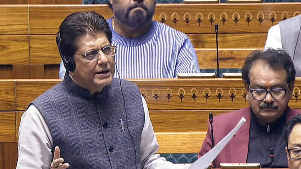 Piyush Goyal attacks Rahul Gandhi slogans raised against Amit Shah