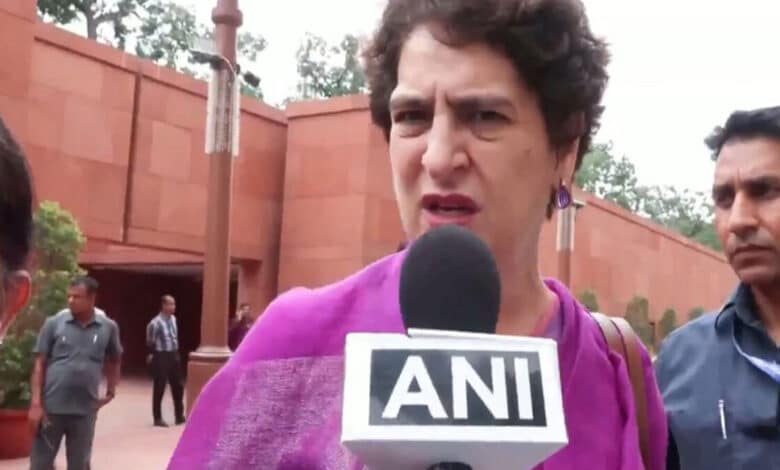 Priyanka Gandhi takes a dig at Amit Shah, says he has come today only to sing 'Vande Mataram'.