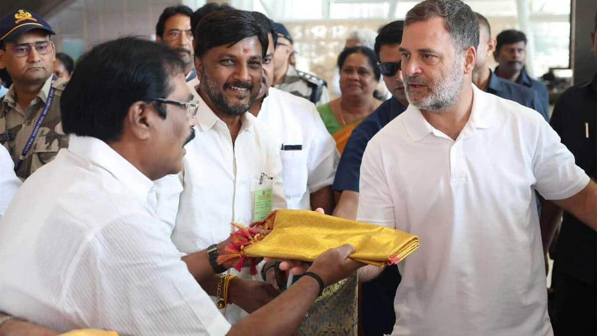 Rahul Gandhi interacts with TN Congress leaders focus on strengthening the booth level