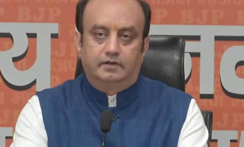 Sudhanshu Trivedi attacks Congress, raises questions regarding alleged links to Tarun Tejpal.
