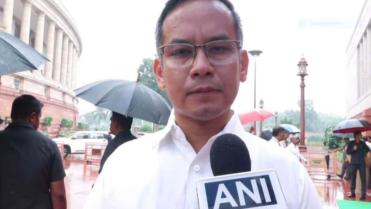 Where was Amit Shah Gaurav Gogoi raised the question during the discussion on education.