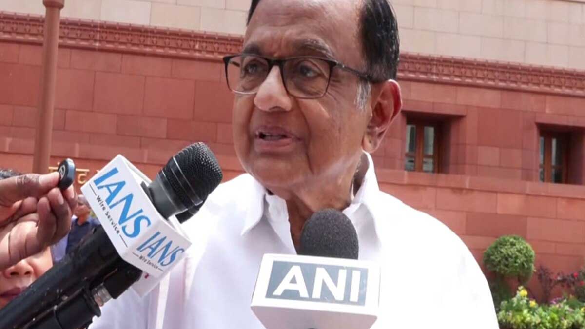 Uma nova variante do insulto Naxalitas de Dimagi P. Chidambaram ataca o BJP novamente