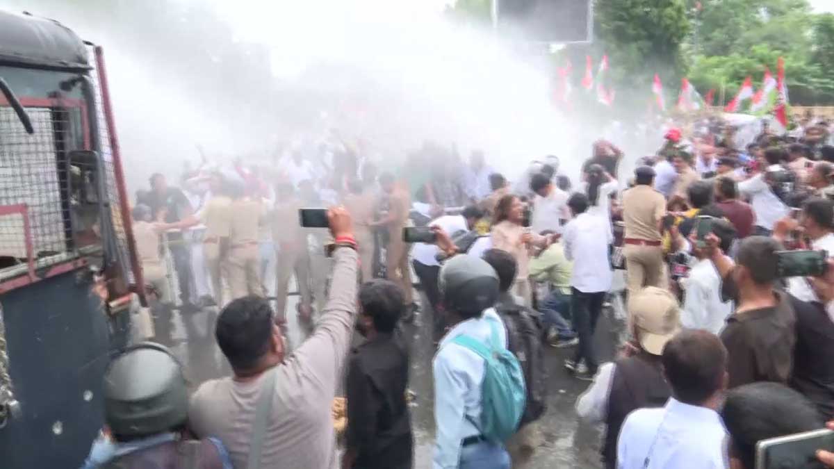 Youth Congress march over SIR controversy protest at Jantar Mantar