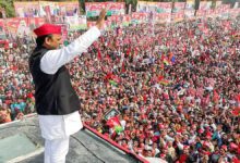 Akhilesh Yadav PDA Rath Draws Huge Crowd