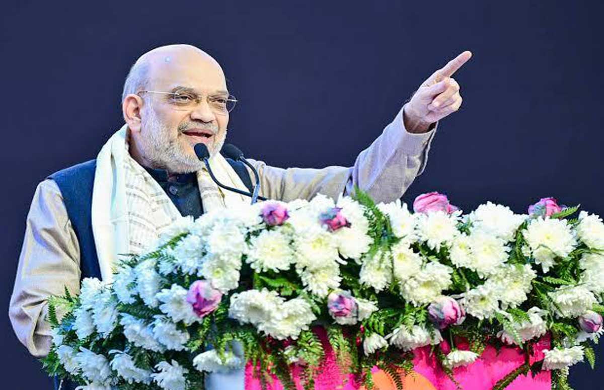 Amit Shah inaugurated India first LNG powered train in Ahmedabad