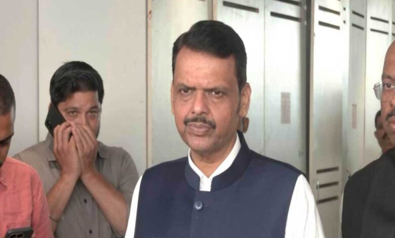 CM Fadnavis formed a sub committee to monitor the drought situation in Maharashtra