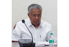 Pinarayi Vijayan targeted the CEC and demanded a halt to the SIR.
