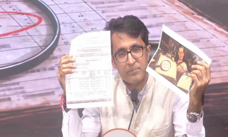 Pradeep Bhandari targeted Sonia Gandhi over the 1980 voter list
