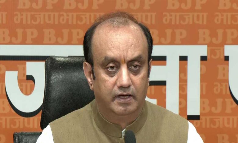 Sudhanshu Trivedi's scathing attack on the Congress.