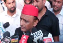 Akhilesh Yadav fulfilled his voting duty in the graduate MLC election