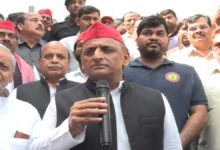 Akhilesh Yadav targeted the Centre over the action taken against protesters in Delhi