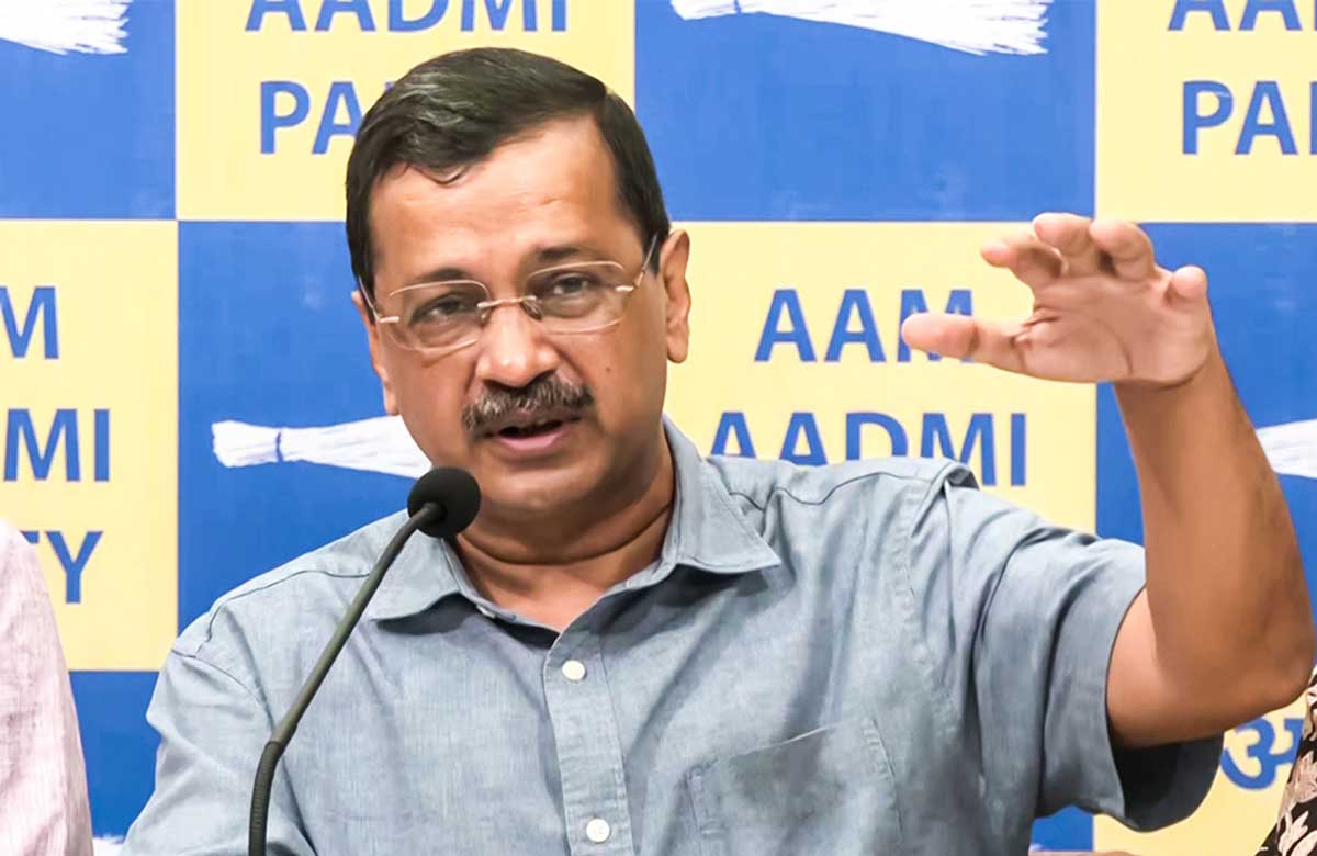 Arvind Kejriwal calls a meeting over the protest against the CEC