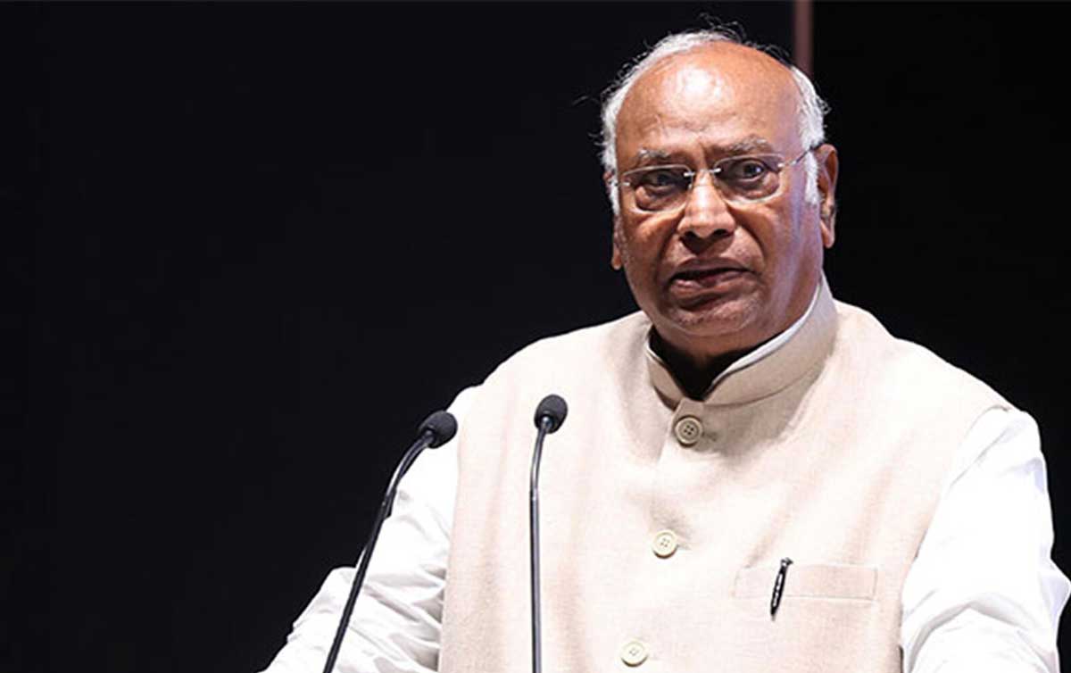 Mallikarjun Kharge Questions Jantar Mantar Restrictions Amid SIR Row