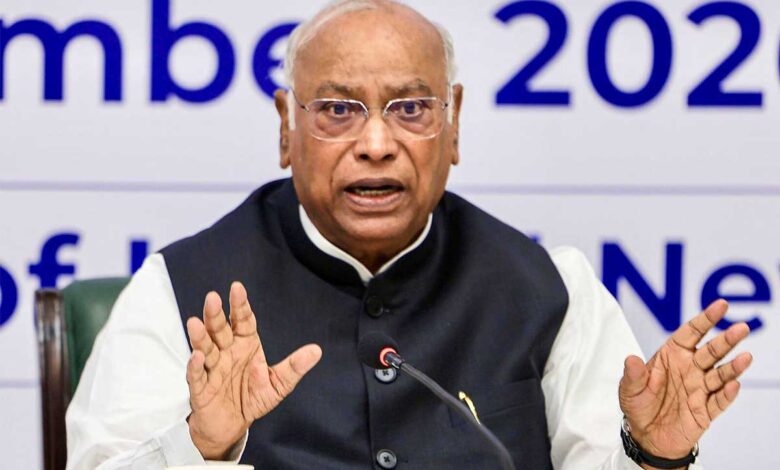 Mallikarjun Kharge accused the BJP of spreading economic terrorism