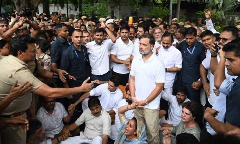 Rahul Gandhi staged a protest against CEC Gyanesh Kumar outside the ECI